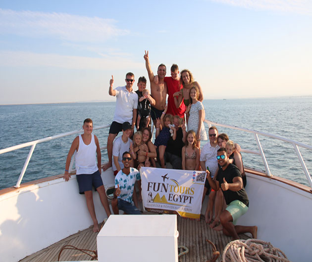 Private VIP Delfin Tour mit der Yacht